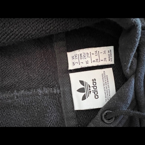 Adidas crop hoodie - Picture 2 of 2